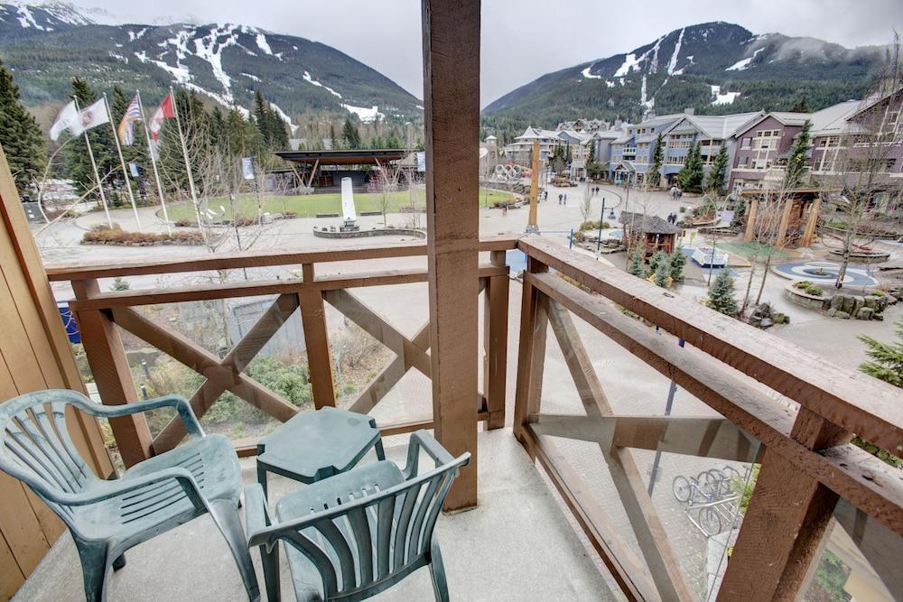 Marketplace Lodge Whistler Eksteriør billede